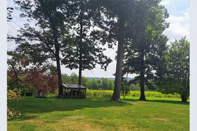 110 Shady Dr, Center Township, PA 16001 - Photo 28