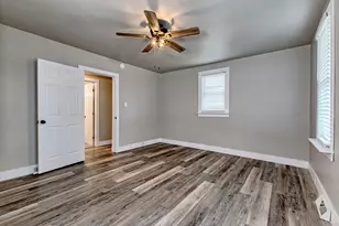 242 Olive St, Hempfield Township, PA 15639 - Photo 18