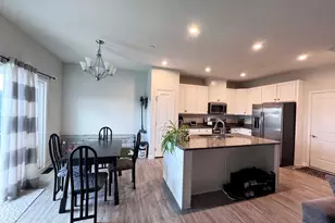 142 Melinda Ct, Ohio Township, PA 15143 - Photo 6