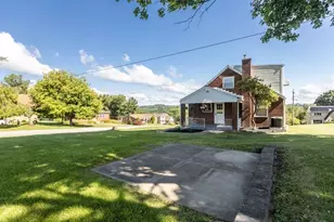 1376 Peterson Dr, Jefferson Hills, PA 15025 - Photo 18