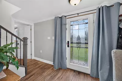 424 Pershing Ave, Houston, PA 15342 - Photo 6