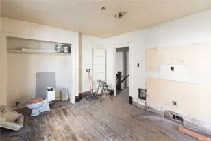 221 McKean Ave, Charleroi Boro, PA 15022 - Photo 14