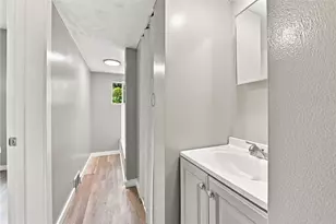 221 Vine St, Canonsburg, PA 15317 - Photo 30