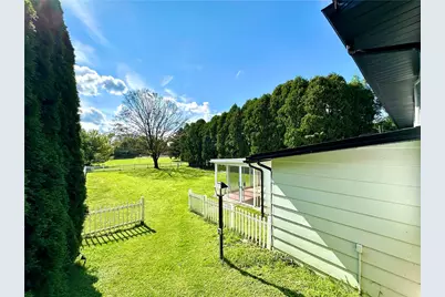 625 Rich Drive, Hickory Township, PA 16101 - Photo 8