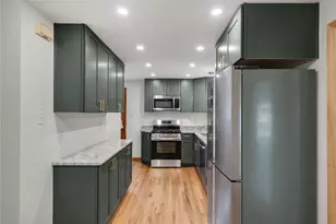 4549 Gates Dr, Pittsburgh, PA 15120 - Photo 18