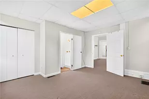 2719 Larkins Wy, Pittsburgh, PA 15203 - Photo 12