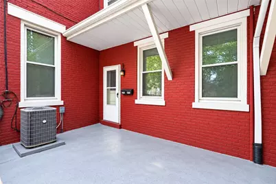 2719 Larkins Way, Pittsburgh, PA 15203 - Photo 2