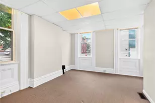 2719 Larkins Wy, Pittsburgh, PA 15203 - Photo 8