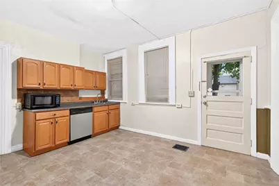 2719 Larkins Way, Pittsburgh, PA 15203 - Photo 6