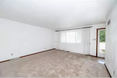 70 Shryock Ave, White Township, PA 15701 - Photo 4