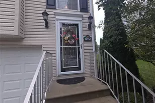 10552 Timber Edge Dr, Pittsburgh, PA 15090 - Photo 2