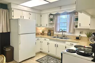 210 4th Ave, Monongahela, PA 15063 - Photo 6