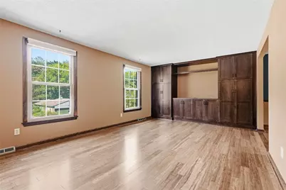 4650 Hidden Pond Dr, Hampton, PA 15101 - Photo 8