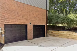 734 Heathergate Dr, Indiana Township, PA 15238 - Photo 2
