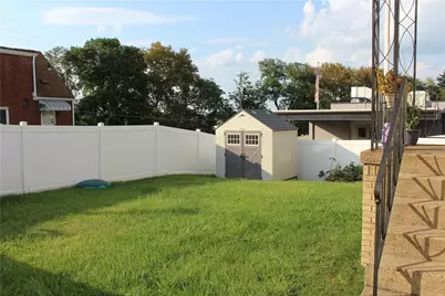 2120 Vermont Ave, West Mifflin, PA 15122 - Photo 30