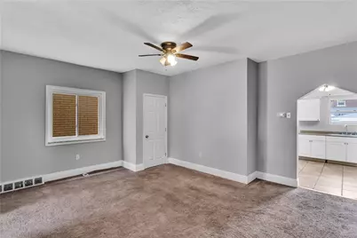 831 Woodward Ave, Stowe Township, PA 15136 - Photo 4