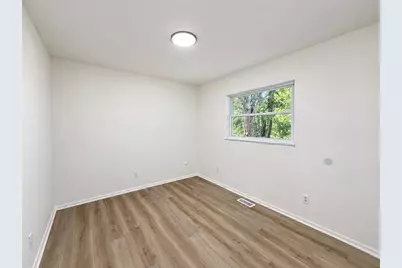 410 Cowan Dr, Elizabeth Twp/Boro, PA 15037 - Photo 24