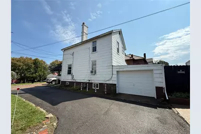 114 15th St, Vandergrift, PA 15690 - Photo 4