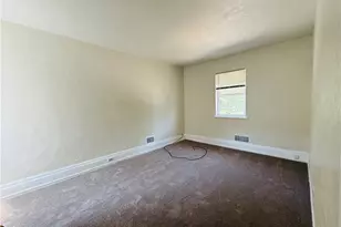 2842 Harcum Wy, Pittsburgh, PA 15203 - Photo 12