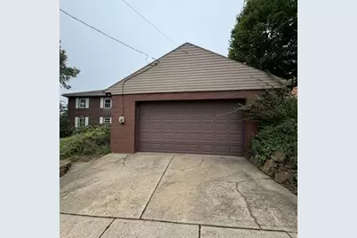 435 Fairway Dr, Pittsburgh, PA 15227 - Photo 32