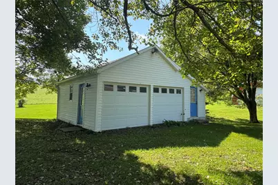 4124 Hemlock Rd, Green/Commdre/Prchse, PA 15724 - Photo 4