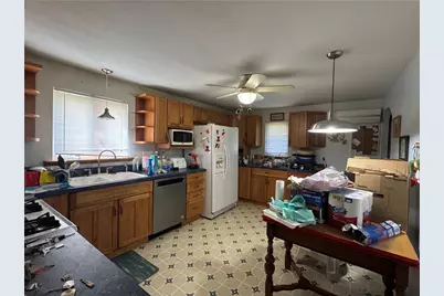 4124 Hemlock Rd, Green/Commdre/Prchse, PA 15724 - Photo 8