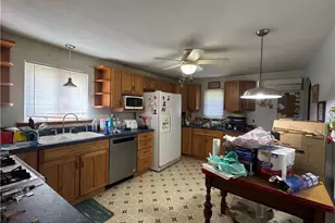 4124 Hemlock Rd, Green/Commdre/Prchse, PA 15724 - Photo 8