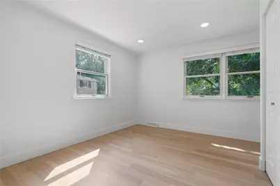 3206 Brunton Dr, Pittsburgh, PA 15116 - Photo 10