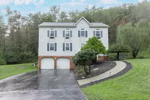159 Walnut Dr, Economy, PA 15005 - Photo 2