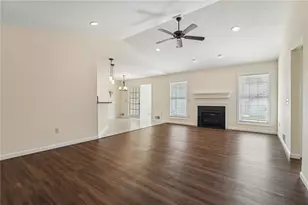 2400 Woodland Hills Dr, Shenango Township, PA 16101 - Photo 6