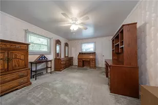 101 E Fairfield Ave, New Castle, PA 16105 - Photo 14