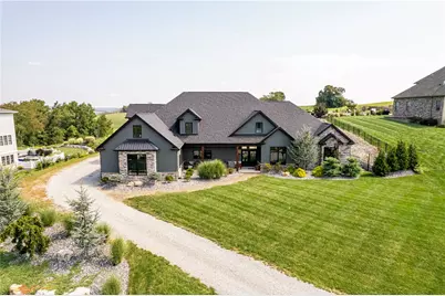 2100 Totteridge Dr, Salem Township, PA 15601 - Photo 2