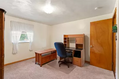 2116 Pennsylvania Avenue, West Mifflin, PA 15122 - Photo 18