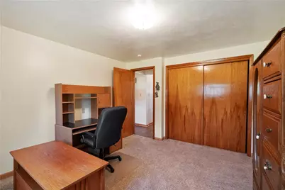 2116 Pennsylvania Avenue, West Mifflin, PA 15122 - Photo 16
