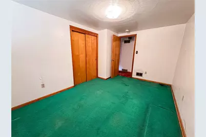 892 Locust Dr, North Huntingdon, PA 15642 - Photo 16
