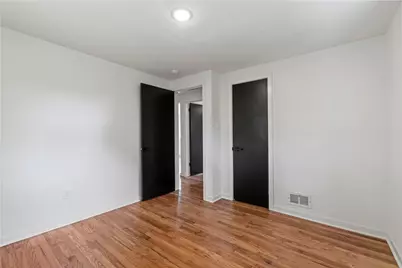 522 Lucy Dr, Pittsburgh, PA 15236 - Photo 18