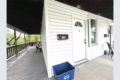 607 Wampum Ave #1, Ellwood City, PA 16117 - Photo 2