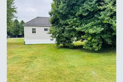 385 Hallam Ave, Chartiers, PA 15347 - Photo 4