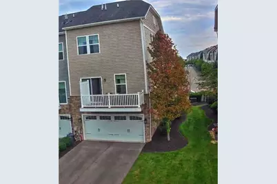 157 Bucktail Dr, Cranberry Township, PA 16066 - Photo 2