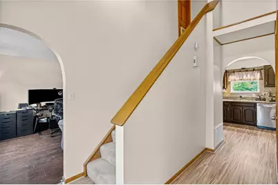 7335 Deer Run Cir, Imperial, PA 15126 - Photo 4