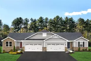 467 Clubhouse Dr, Rostraver, PA 15012 - Photo 1