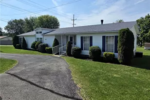 430 W Keeling Ave, Derry Township, PA 15627 - Photo 2