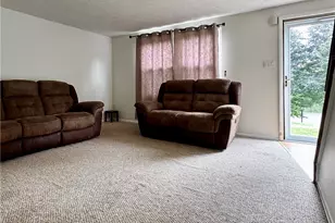 704 Countryside Dr, McKees Rocks, PA 15136 - Photo 4