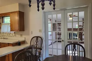 18 Joanne Dr, Latrobe, PA 15650 - Photo 8
