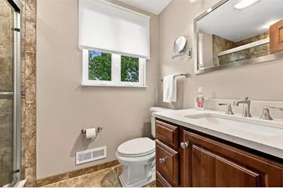 131 Derwent Dr, Ross Twp, PA 15237 - Photo 24