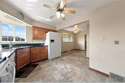 114 Jefferson Dr, Lower Burrell, PA 15068 - Photo 14