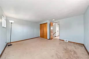 114 Jefferson Dr, Lower Burrell, PA 15068 - Photo 24