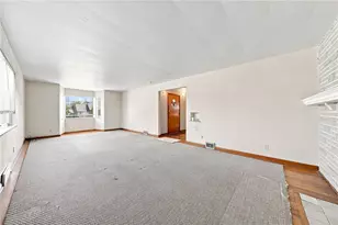 114 Jefferson Dr, Lower Burrell, PA 15068 - Photo 8