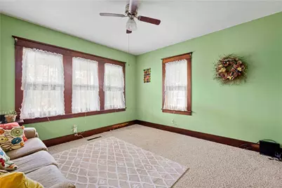 106 Arnold Ave, Houston, PA 15342 - Photo 8