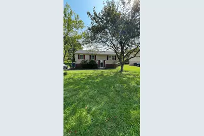 412 Mary St, Cranberry Township, PA 16066 - Photo 2